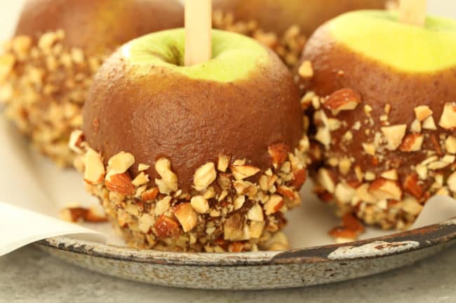  The caramel sauce for these Healthy Caramel Apples is made with dates, pure maple syrup, almond milk, almond butter, coconut oil and a splash of vanilla