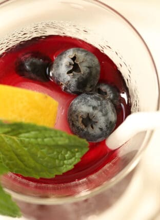Antioxidant Rich Blueberry Green Tea