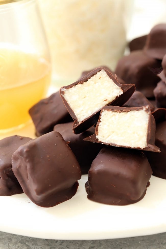 These Healthy Dark Chocolate Coconut Bites are little squares of pure bliss and they provide a healthy dose of good fats, antioxidants and fiber