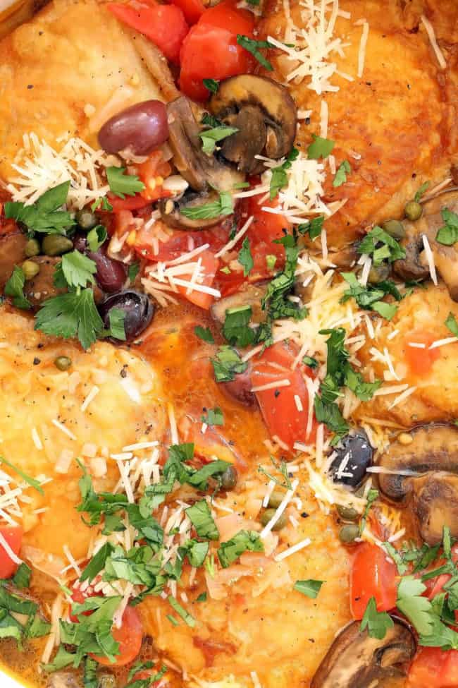 pan of Italian chicken with tomatoes