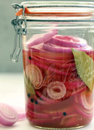 Quick Pickled Onions