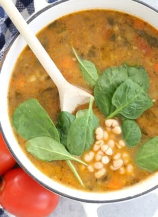 Vegetarian Tuscan White Bean Soup