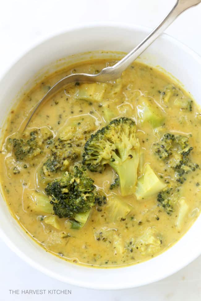 bowl of broccoli soup