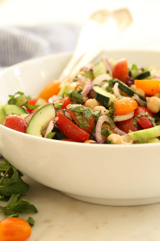 mediterranean-chickpea-and-cucumber-salad