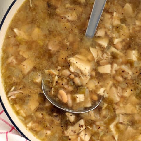This White Bean Chicken Chili is made with cooked chicken, cannellini beans, canned green chilies, onion garlic and traditional Mexican seasoning