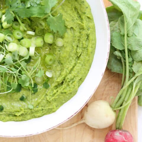 This Spinach Hummus is loaded with chickpeas, spinach, arugula, cilantro, green onion and garlic