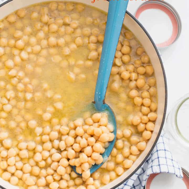 pot of cooked chickpeas