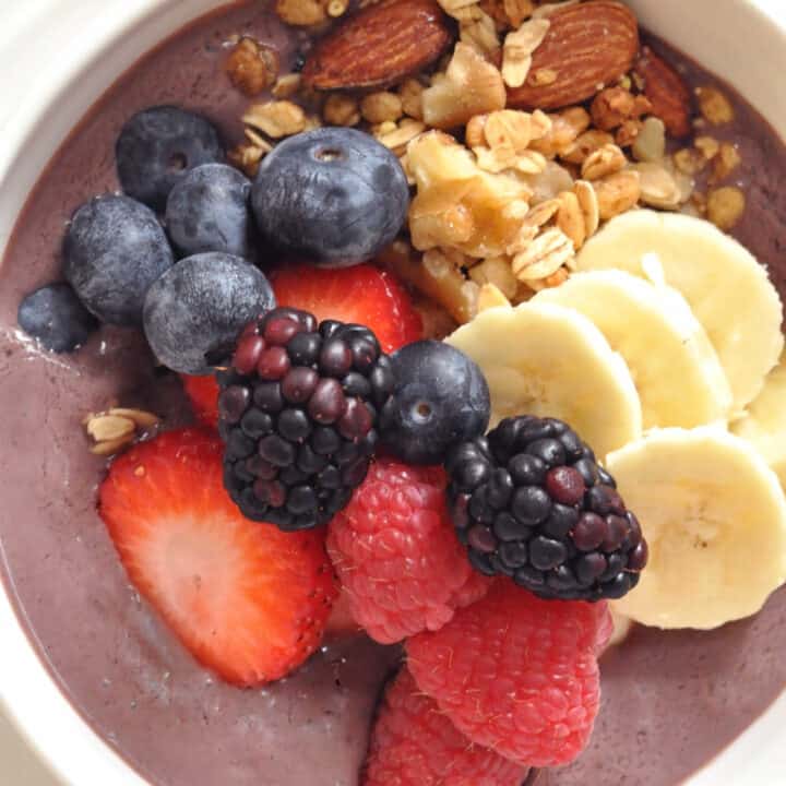 An acai bowl with frozen acai and fresh fruit.