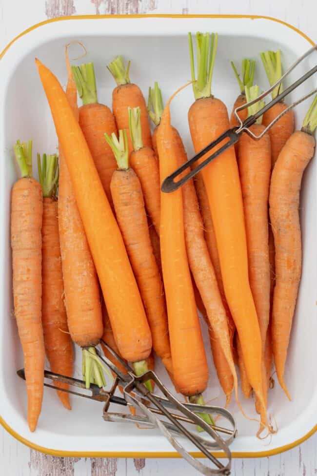 plate of raw carrots