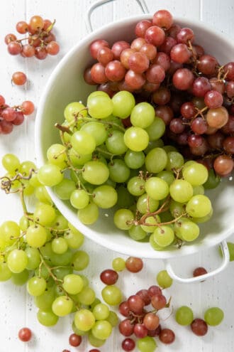 How to Freeze Grapes - The Harvest Kitchen