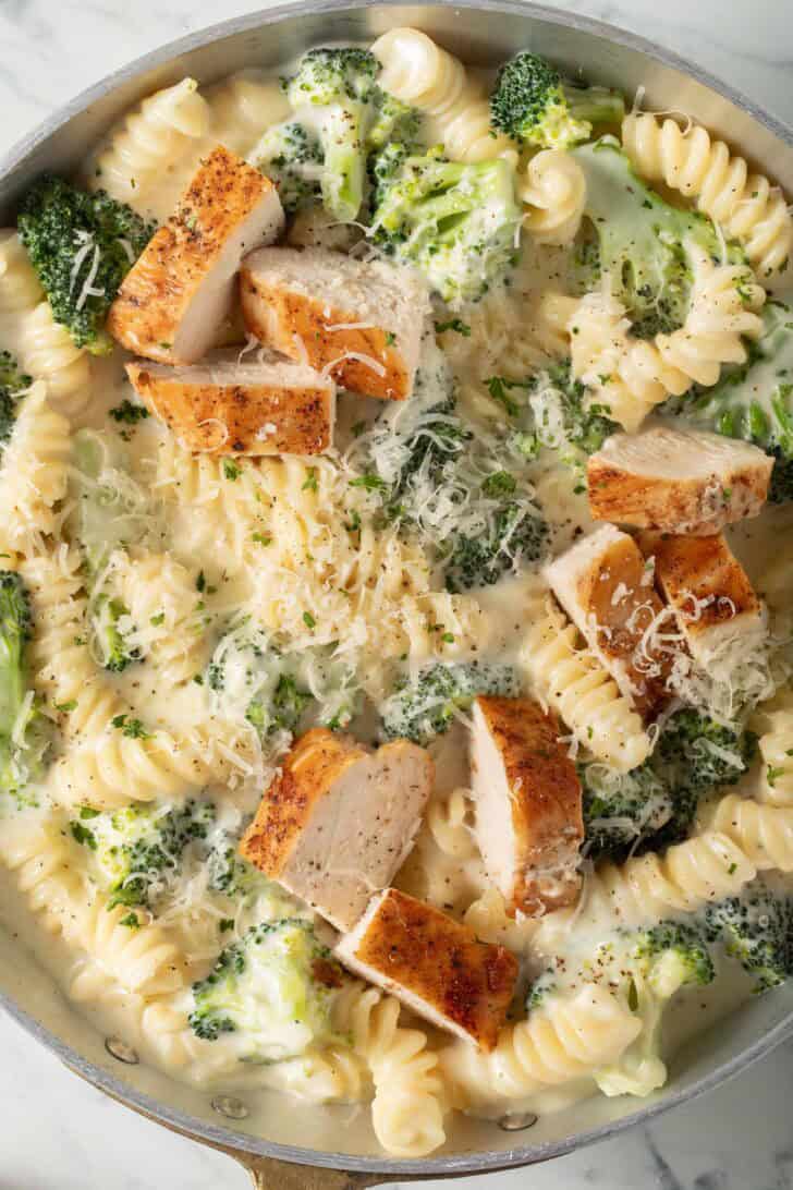 Chicken and Broccoli Alfredo Chicken and Broccoli Alfredo in a skillet.