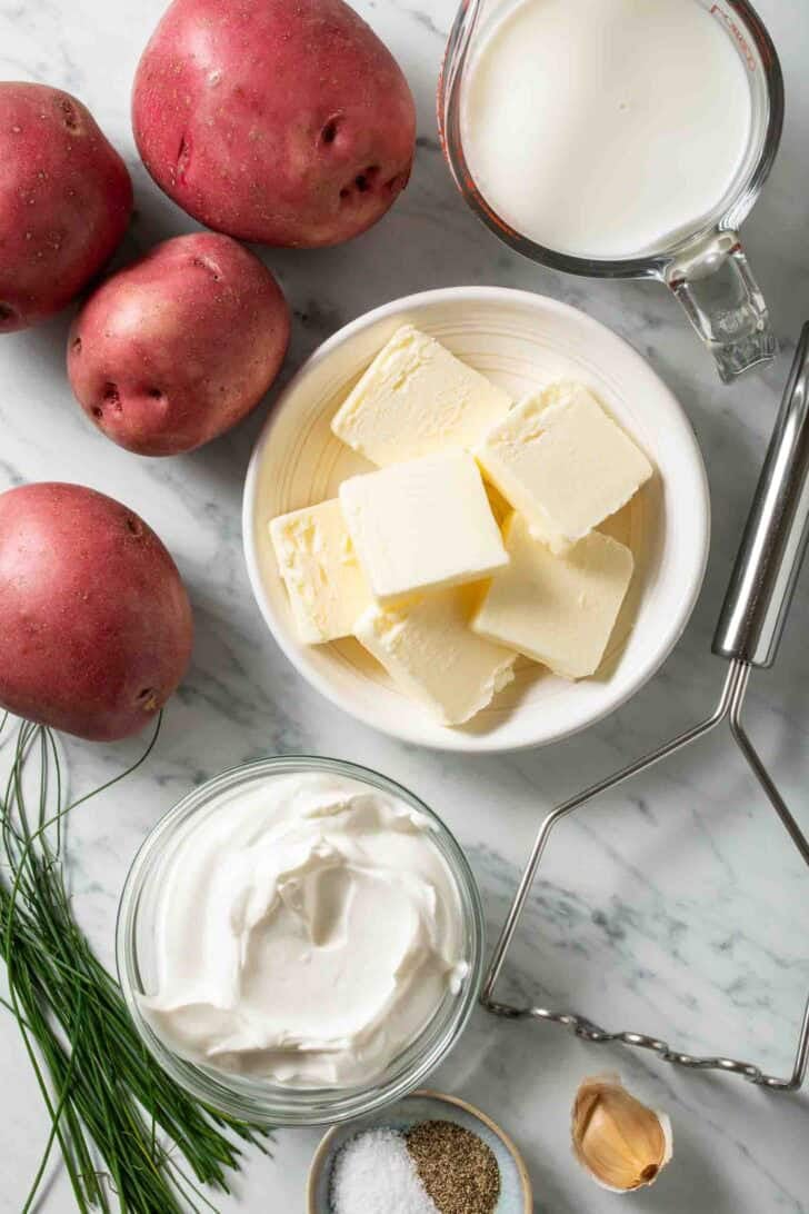 Mashed Red Potatoes Recipe ingredients.
